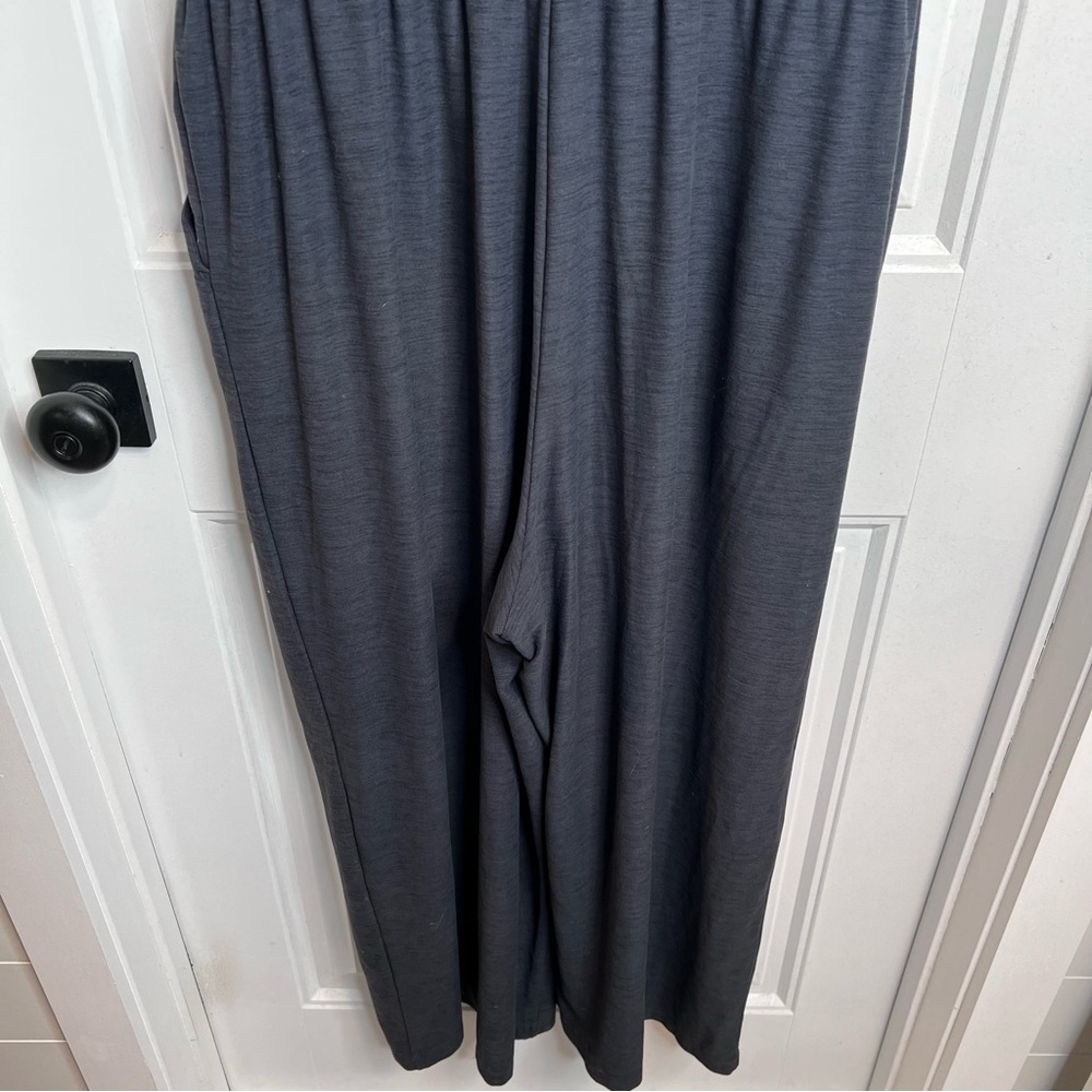 Old Navy Marled Black ‘Breathe On’ Sleeveless Jumpsuit. Size Large. - Picture 9 of 11